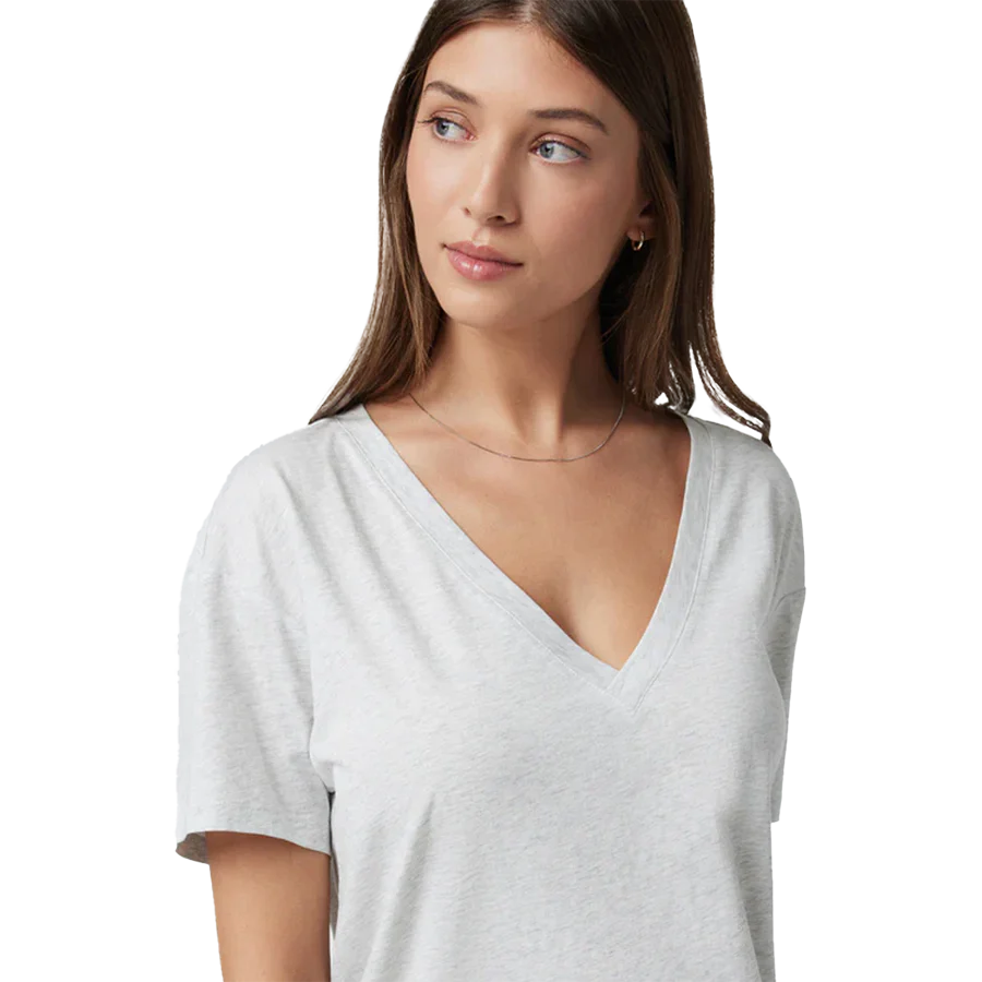 Women's Sutton V-Neck - Onhollan