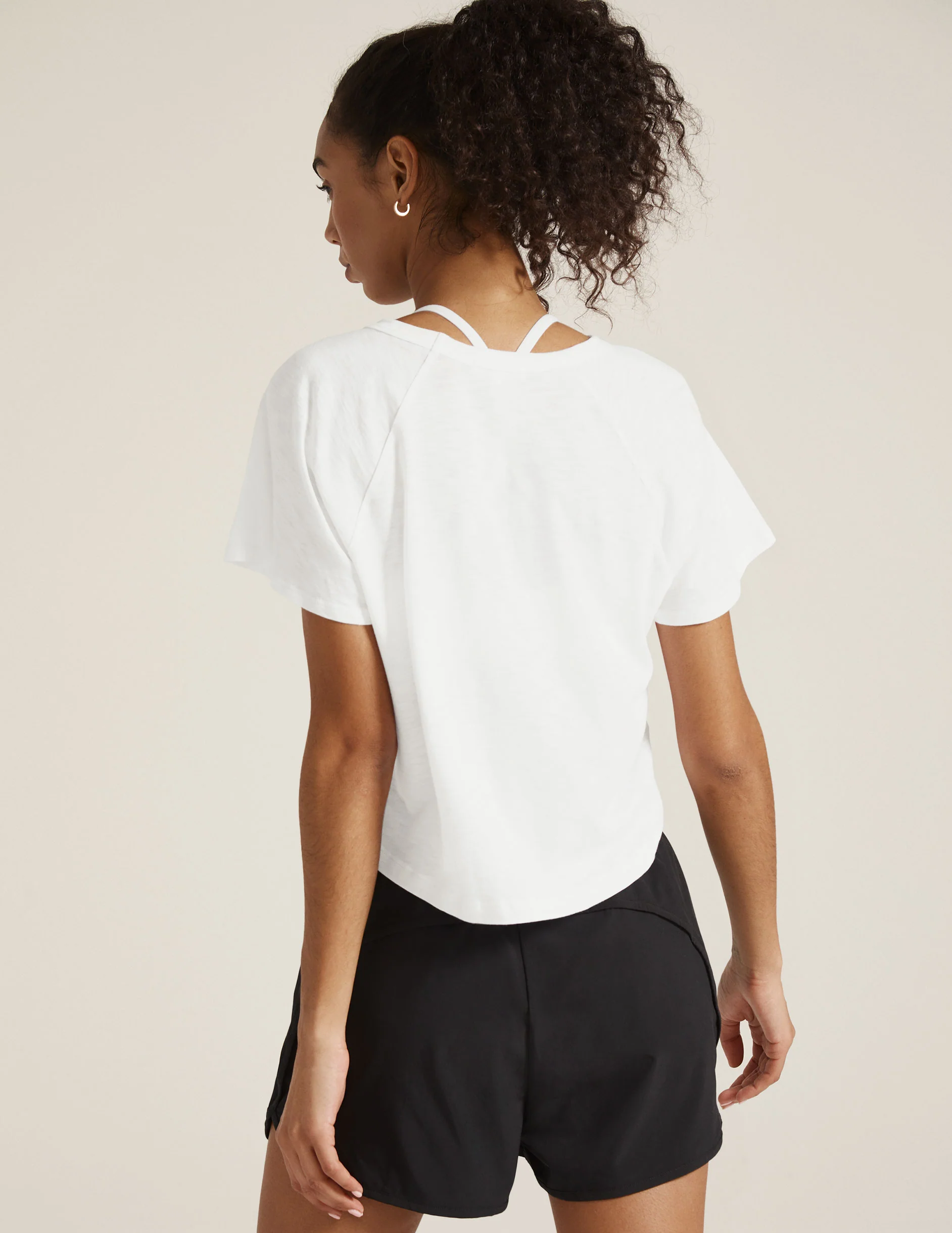 Signature High Low Cropped Tee - Onhollan