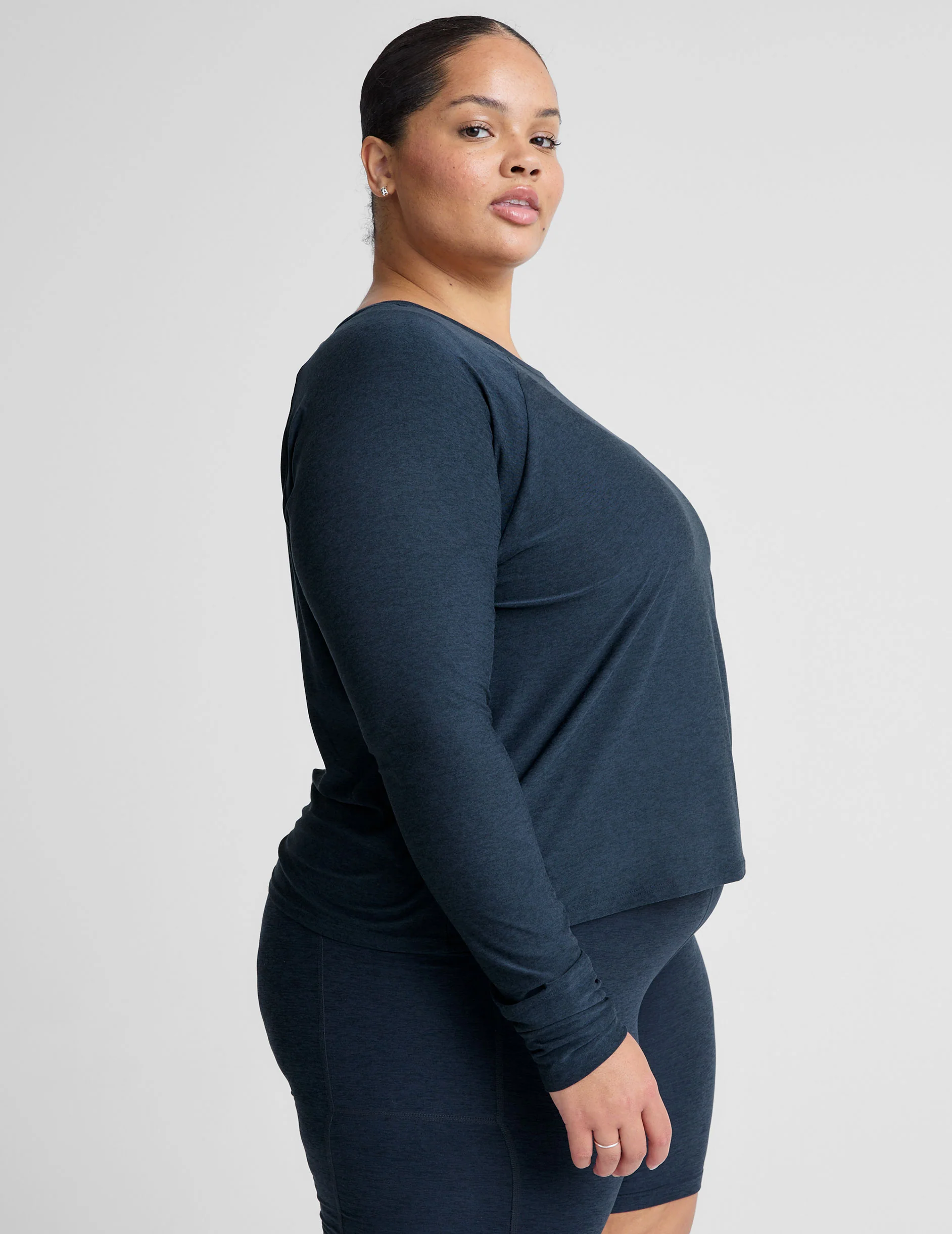 Featherweight Daydreamer Pullover - Onhollan