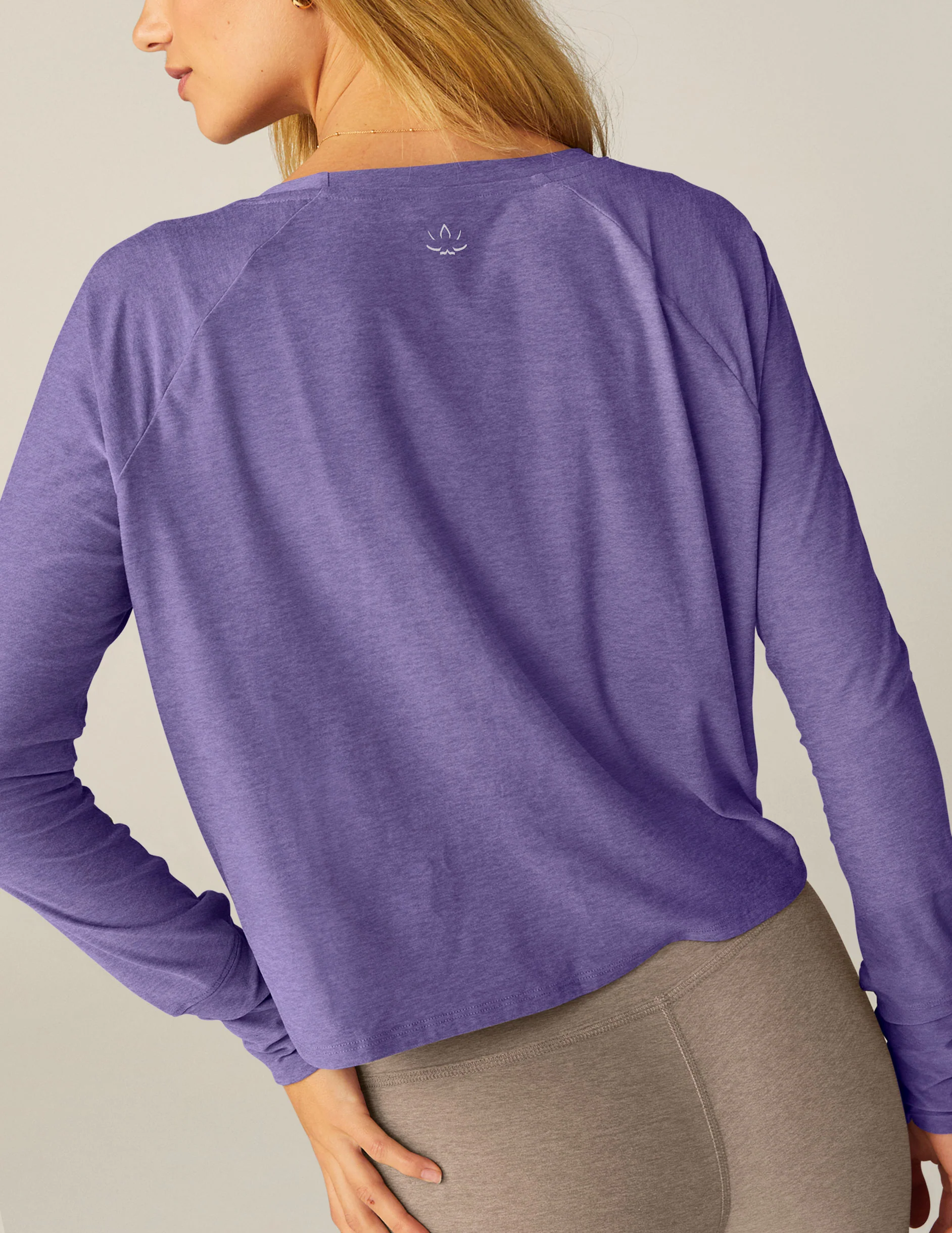 Featherweight Daydreamer Pullover - Onhollan