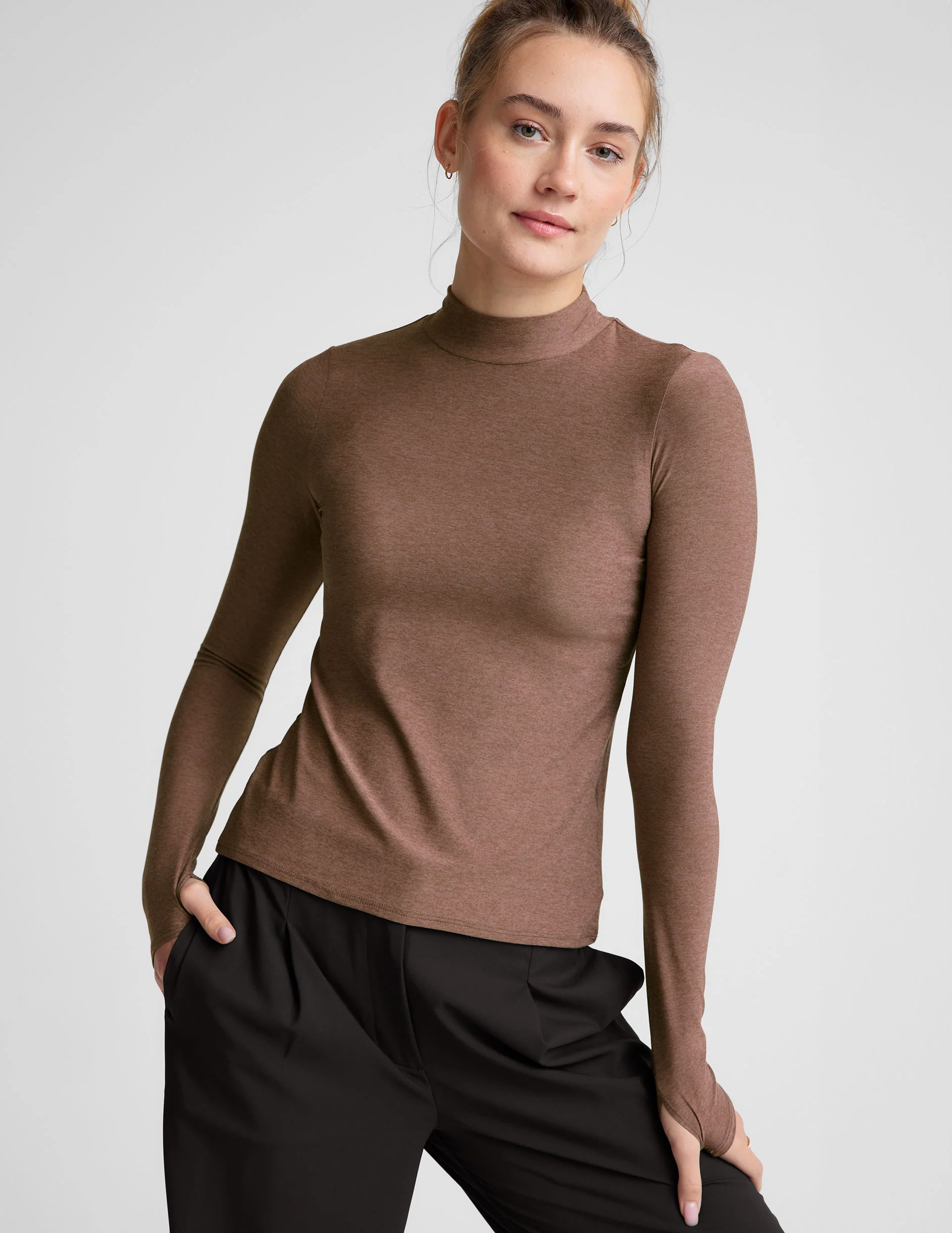 Featherweight Moving On Pullover - Onhollan