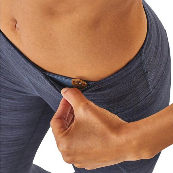 Women's Centered Crops - Onhollan