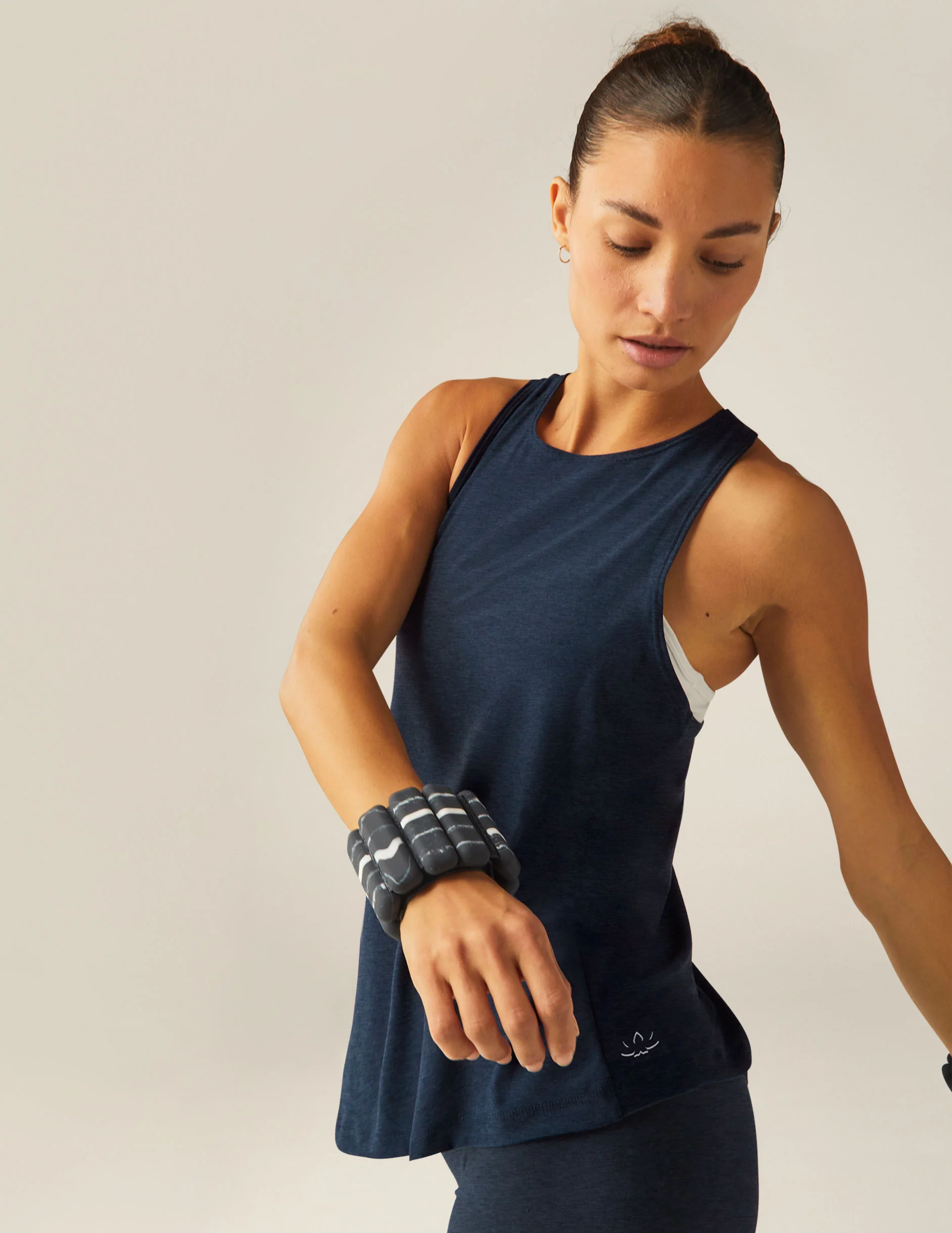 Featherweight Captivate Cutout Tank - Onhollan