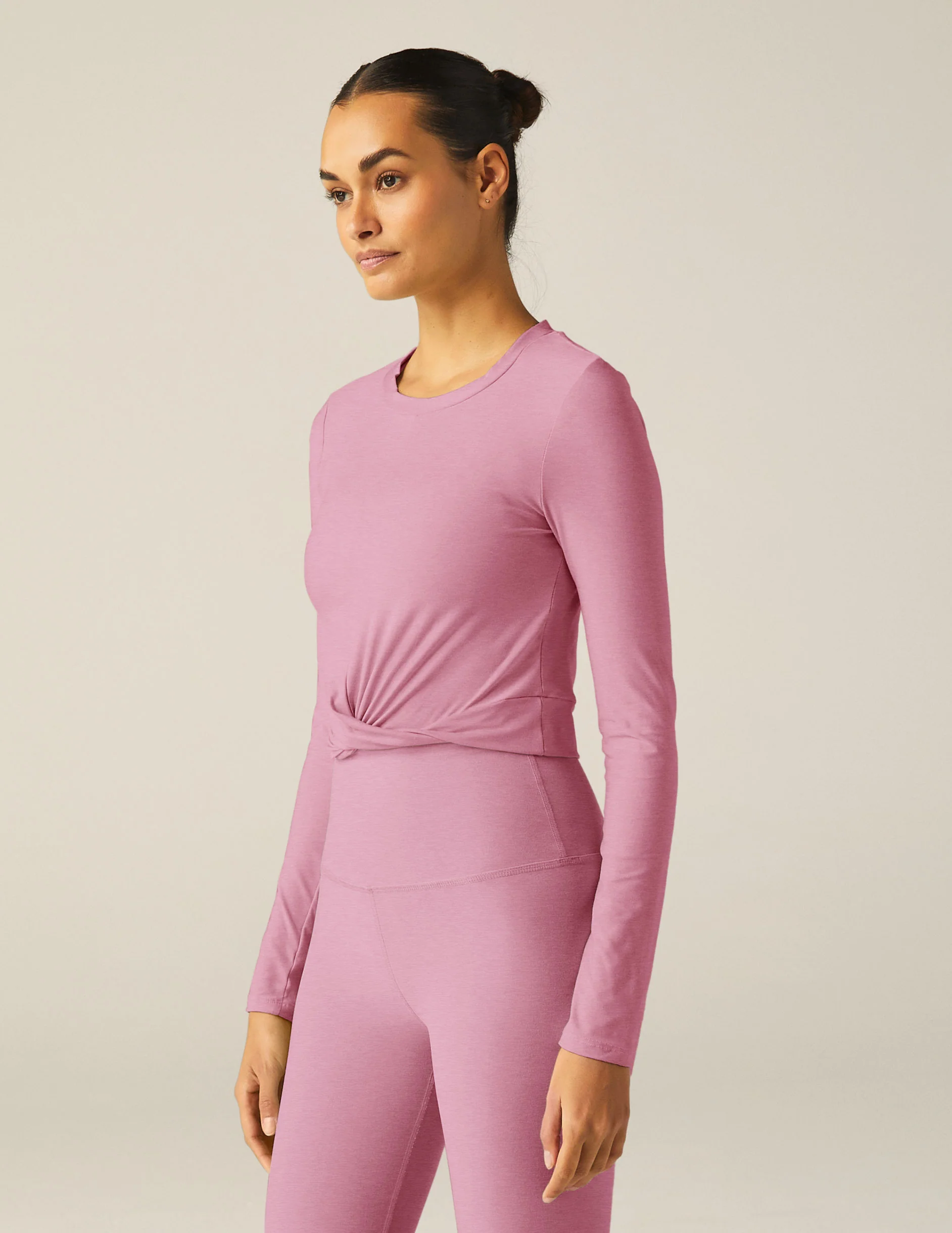 Featherweight Center Stage Cropped Long Sleeve Pullover - Onhollan