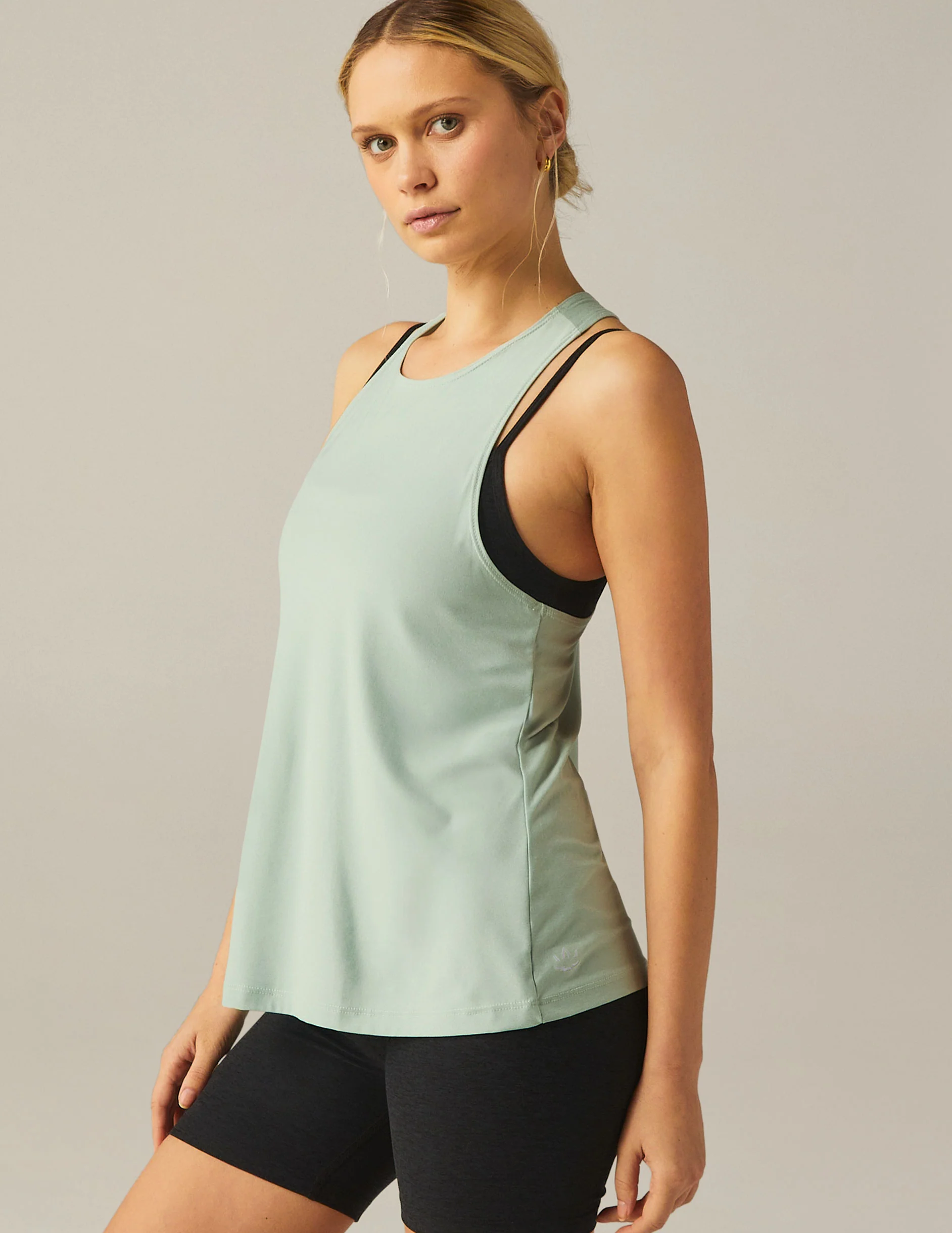 Featherweight Captivate Cutout Tank - Onhollan