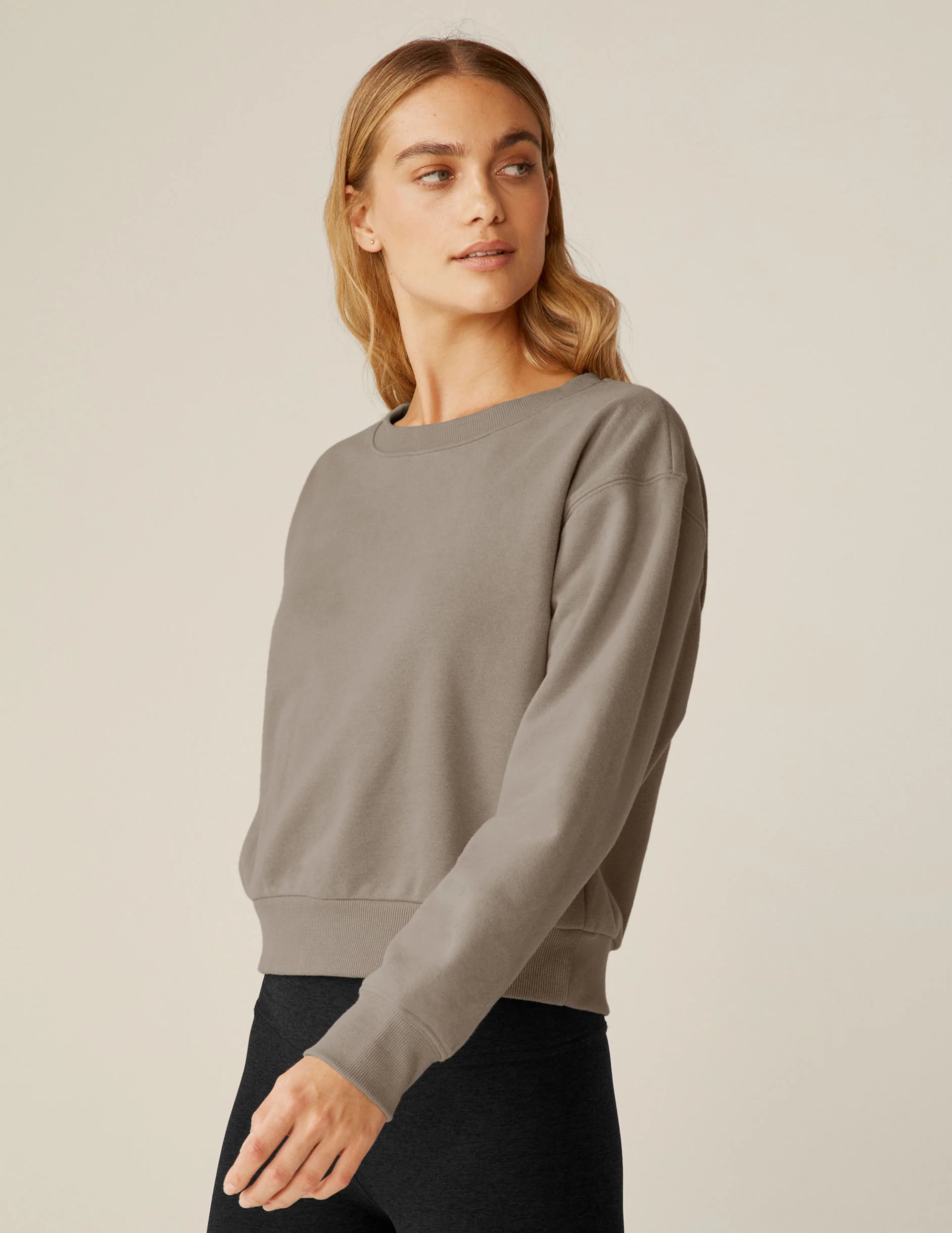 LuxeFleece Crewneck Sweatshirt - Onhollan