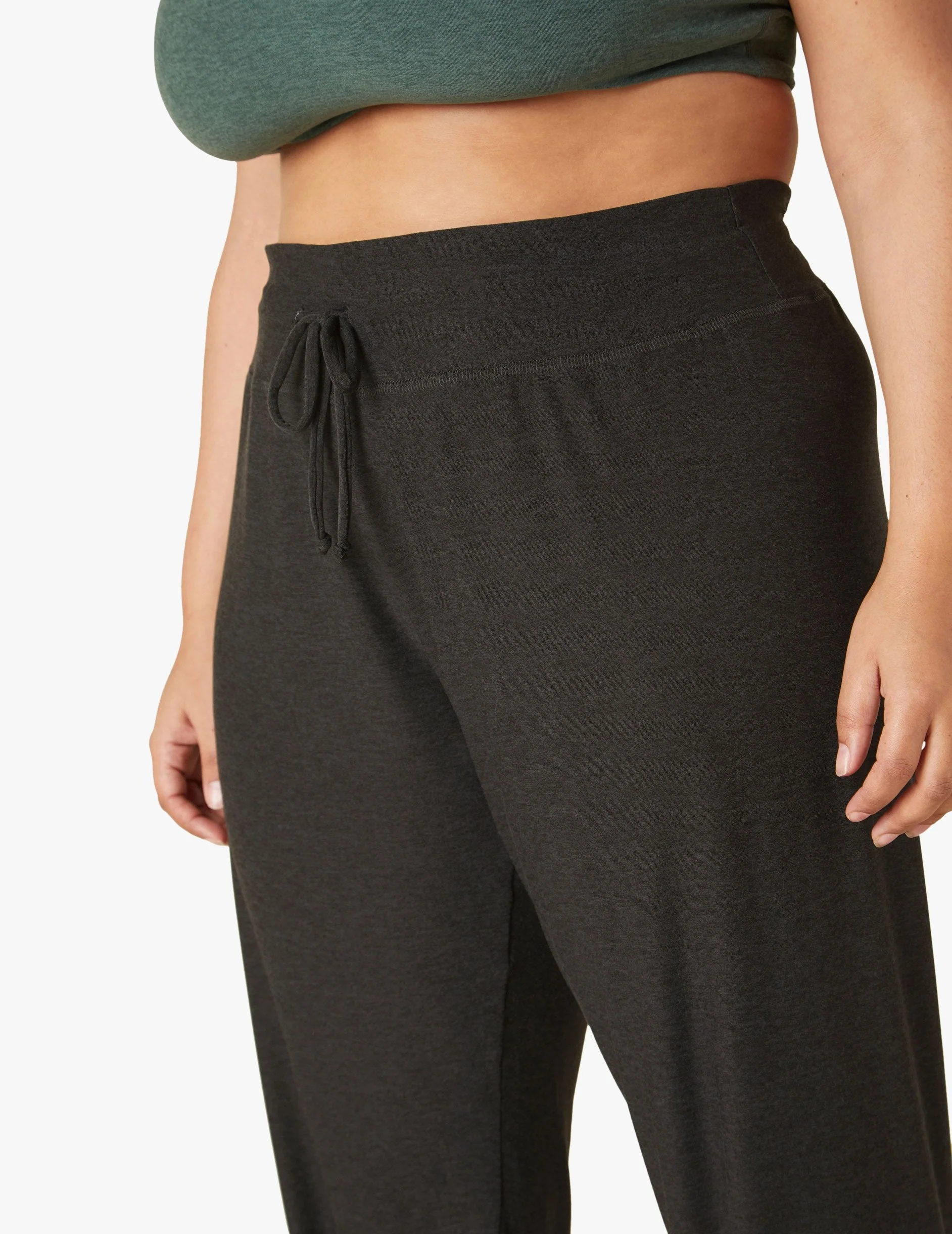 Featherweight Lounge Around Midi Jogger - Onhollan