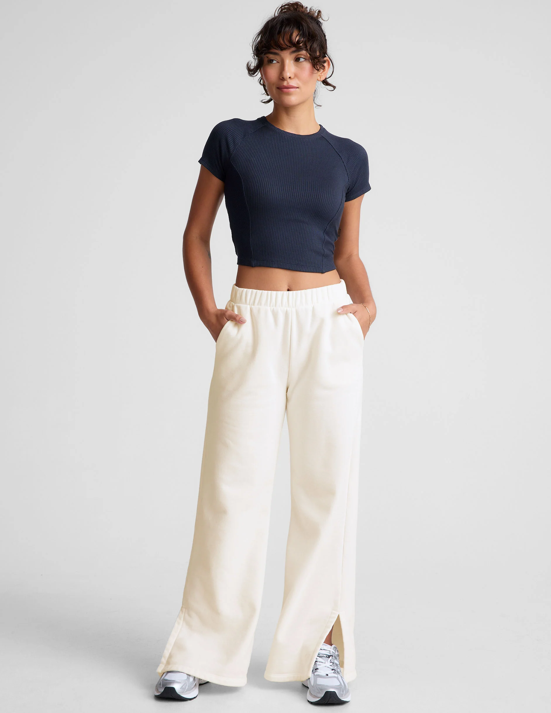 Silhouette Cropped Tee - Onhollan