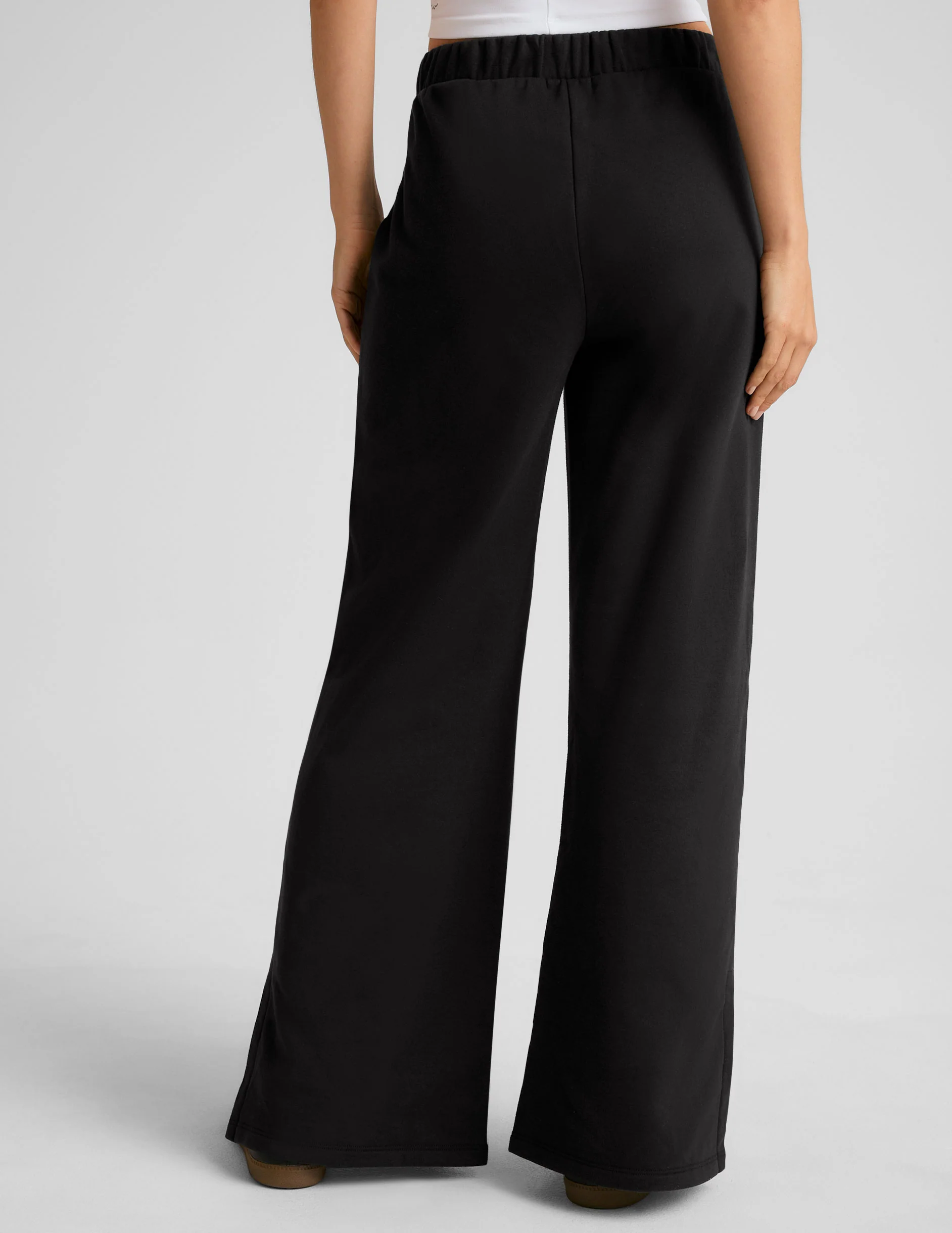LuxeFleece Wide Leg Pant - Onhollan