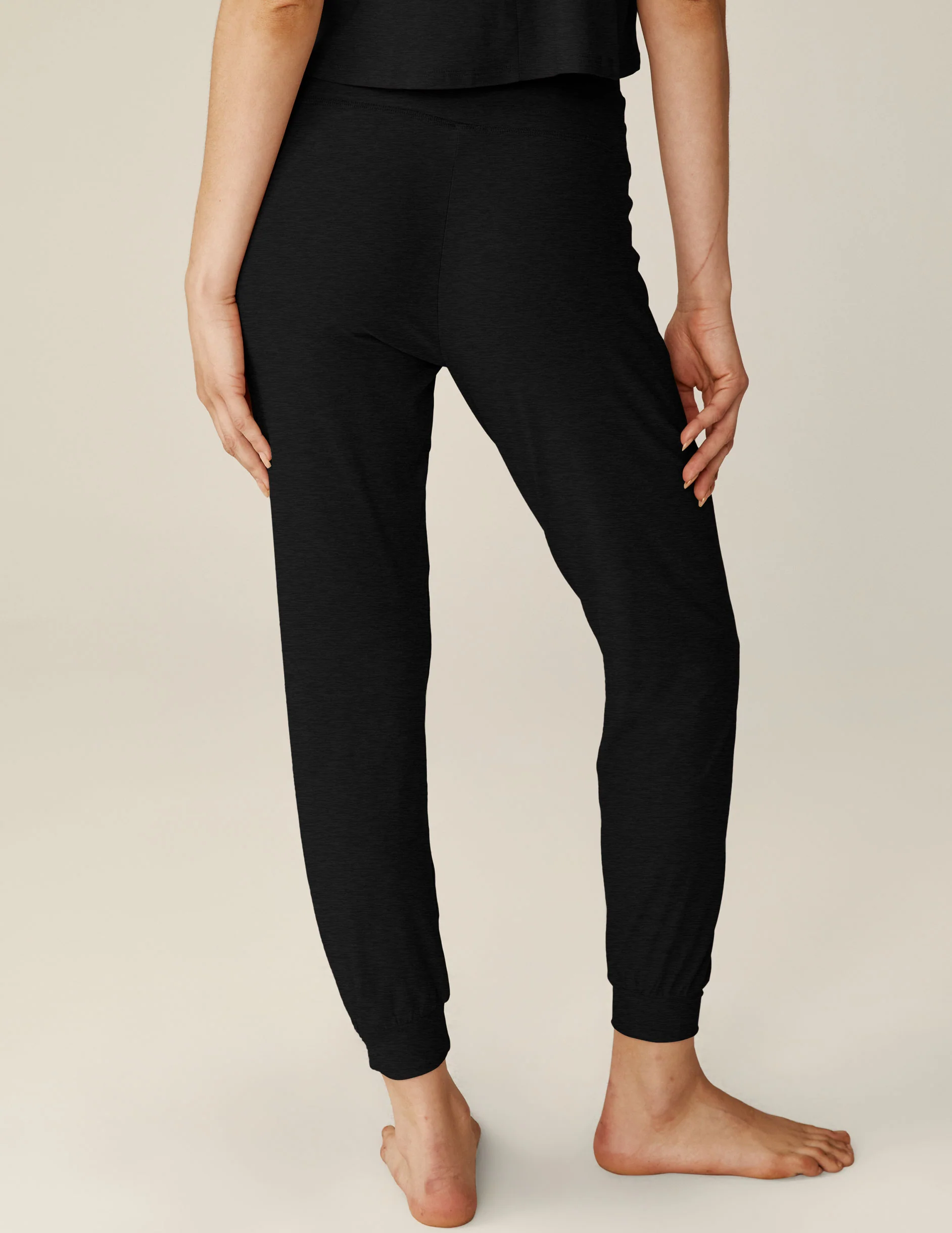 Featherweight Lounge Around Midi Jogger - Onhollan