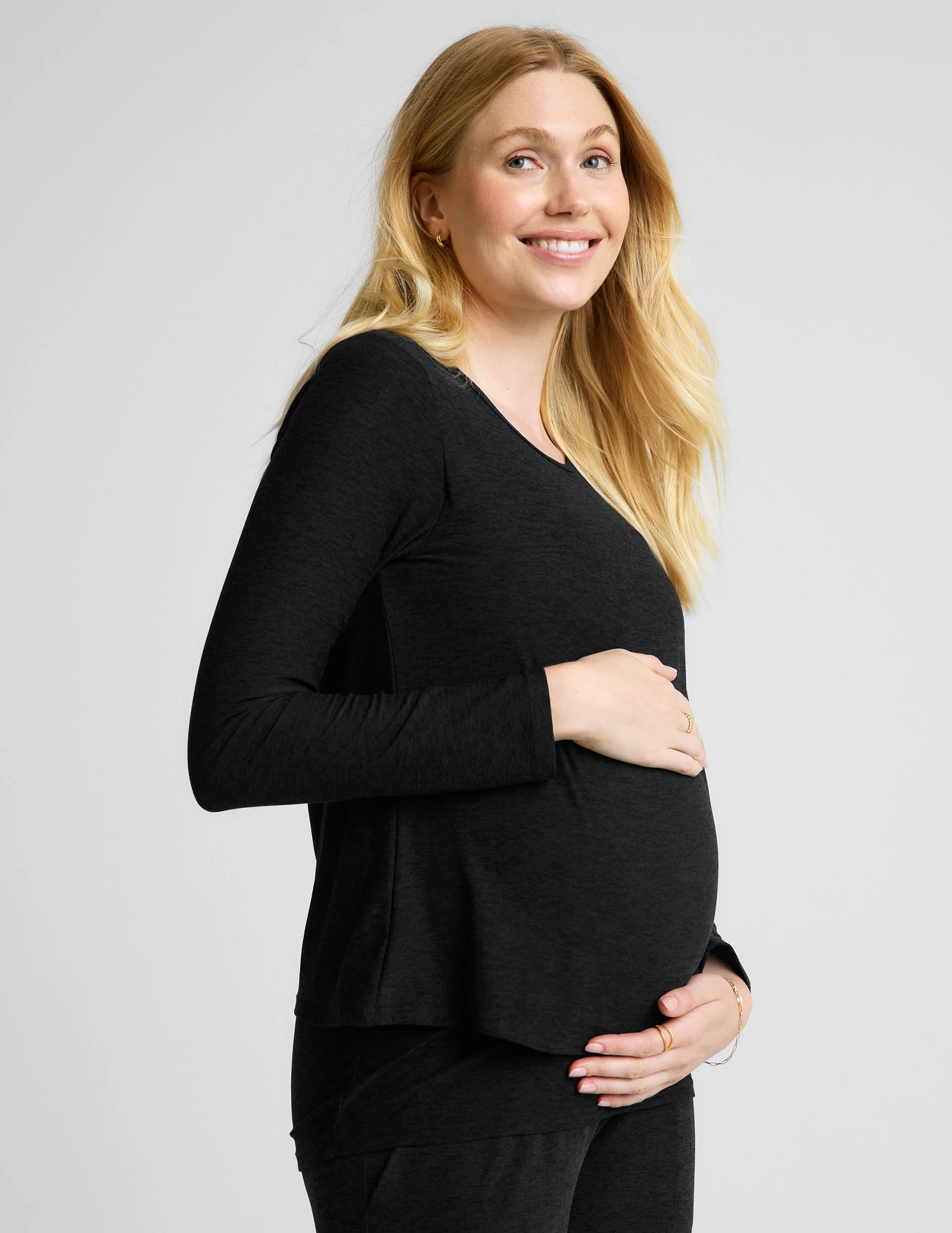 Featherweight Under Wraps Nursing Overlap Tee - Onhollan