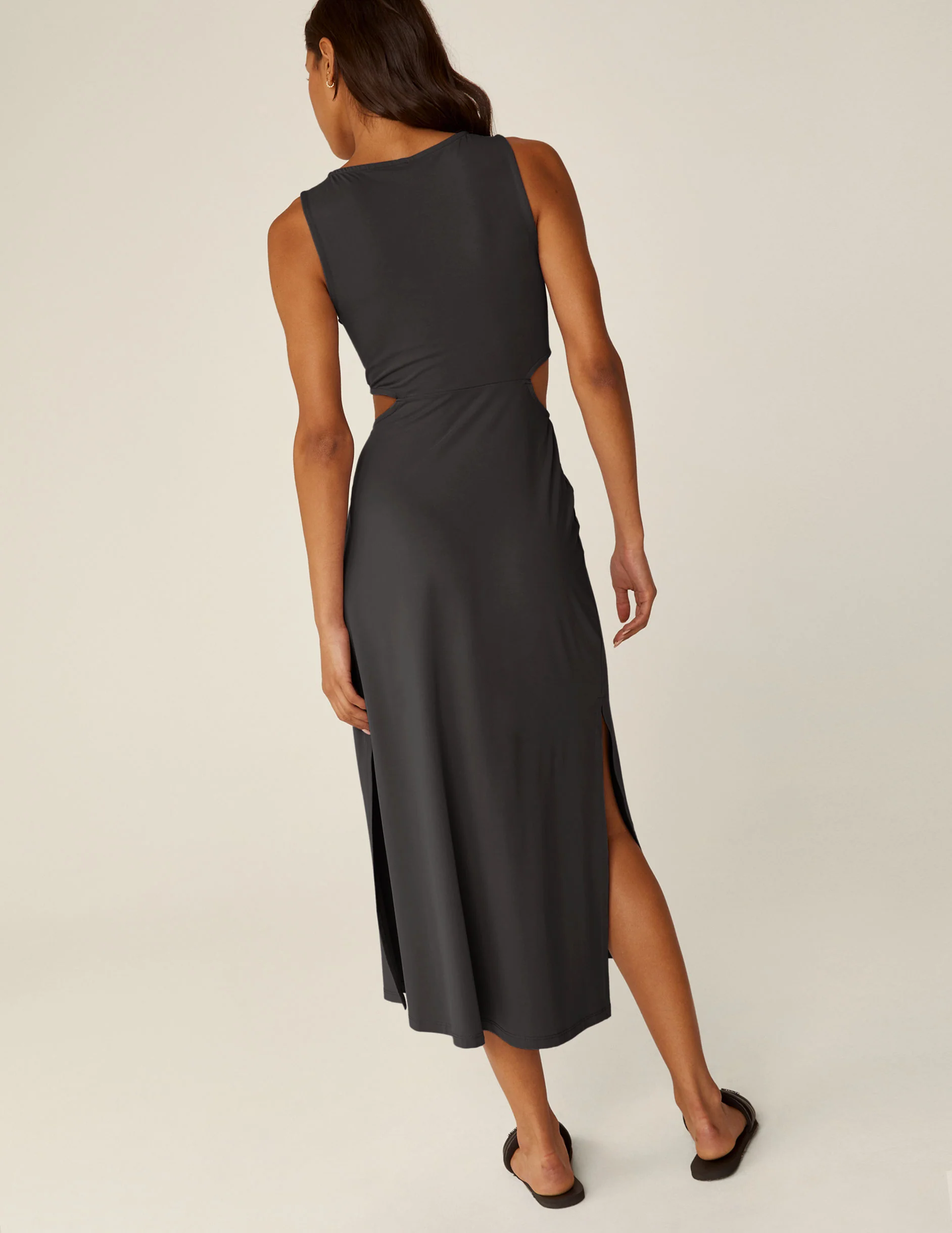 Around The World Front Twist Dress - Onhollan