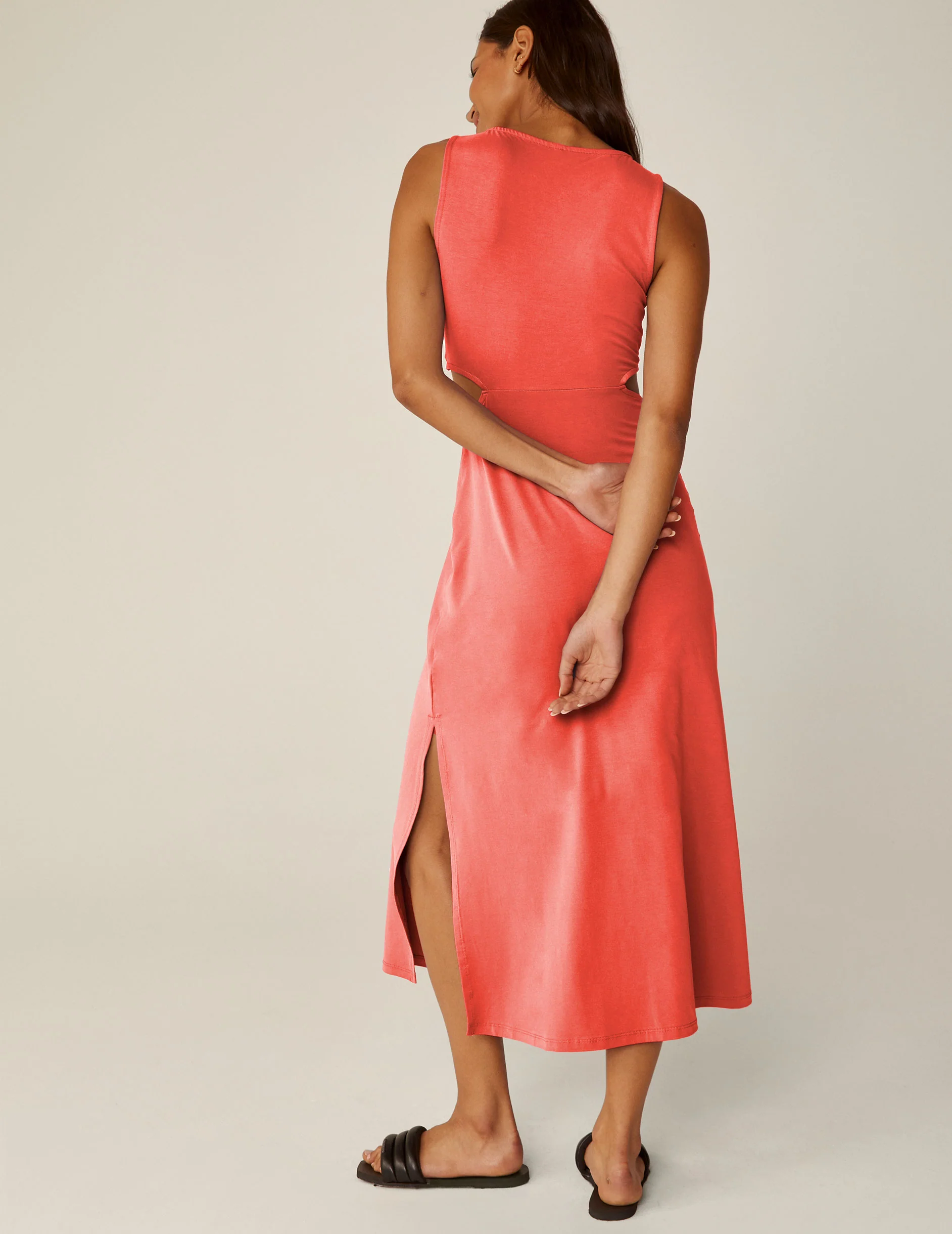 Around The World Front Twist Dress - Onhollan