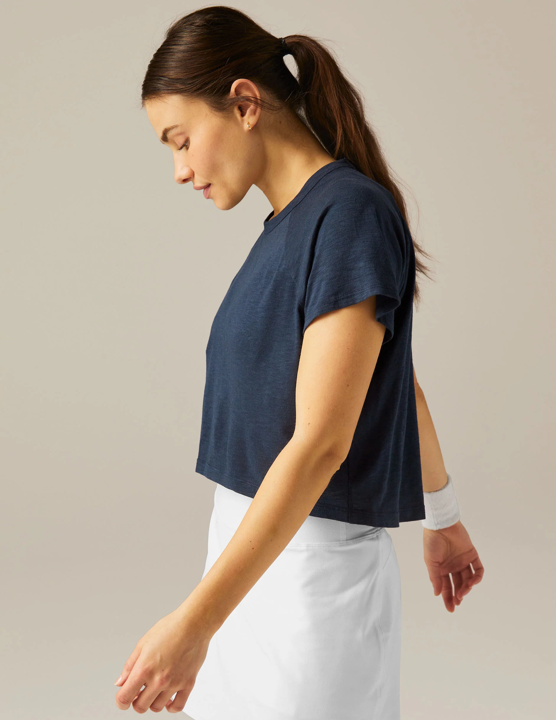 Signature High Low Cropped Tee - Onhollan