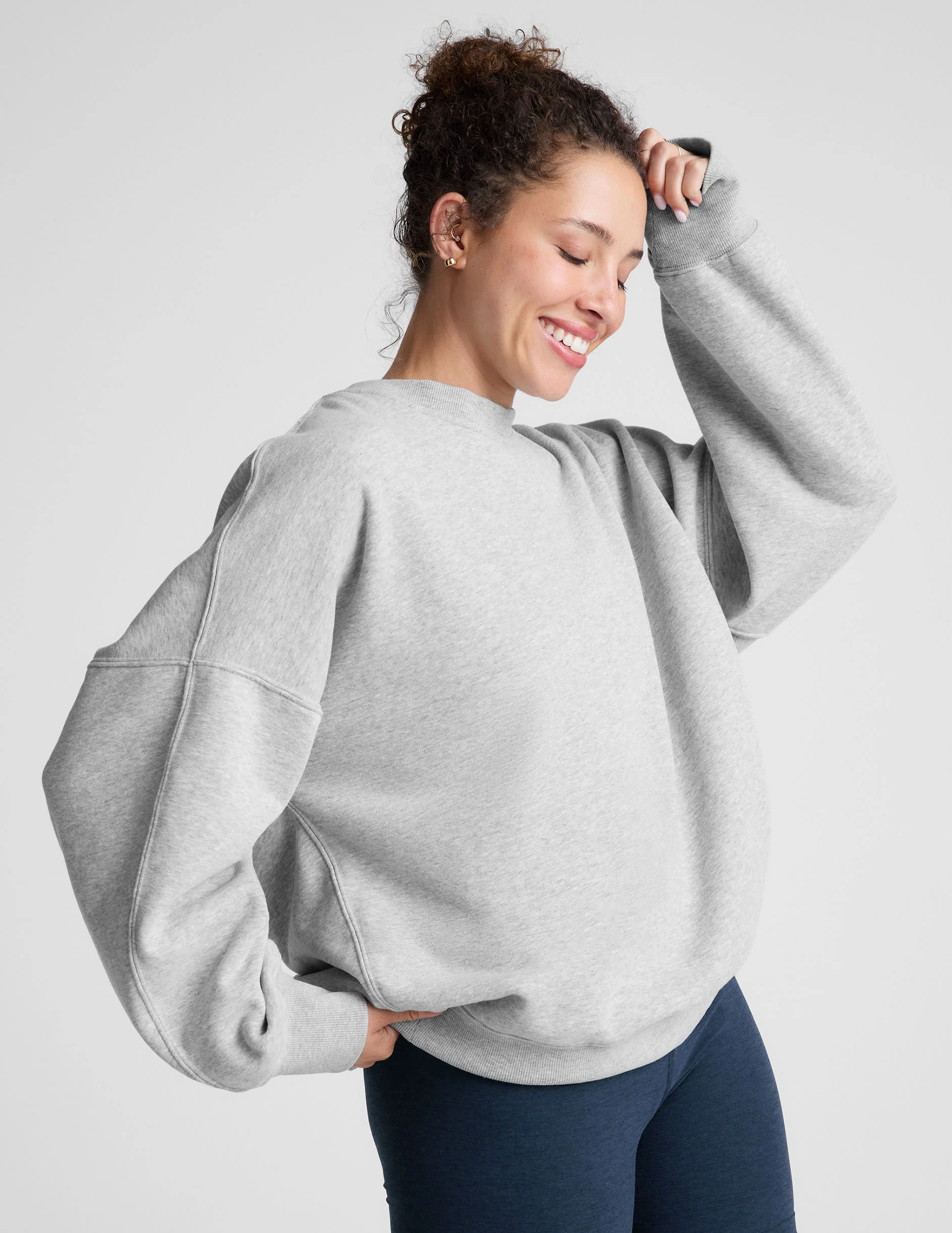 LuxeFleece Oversized Sweatshirt - Onhollan