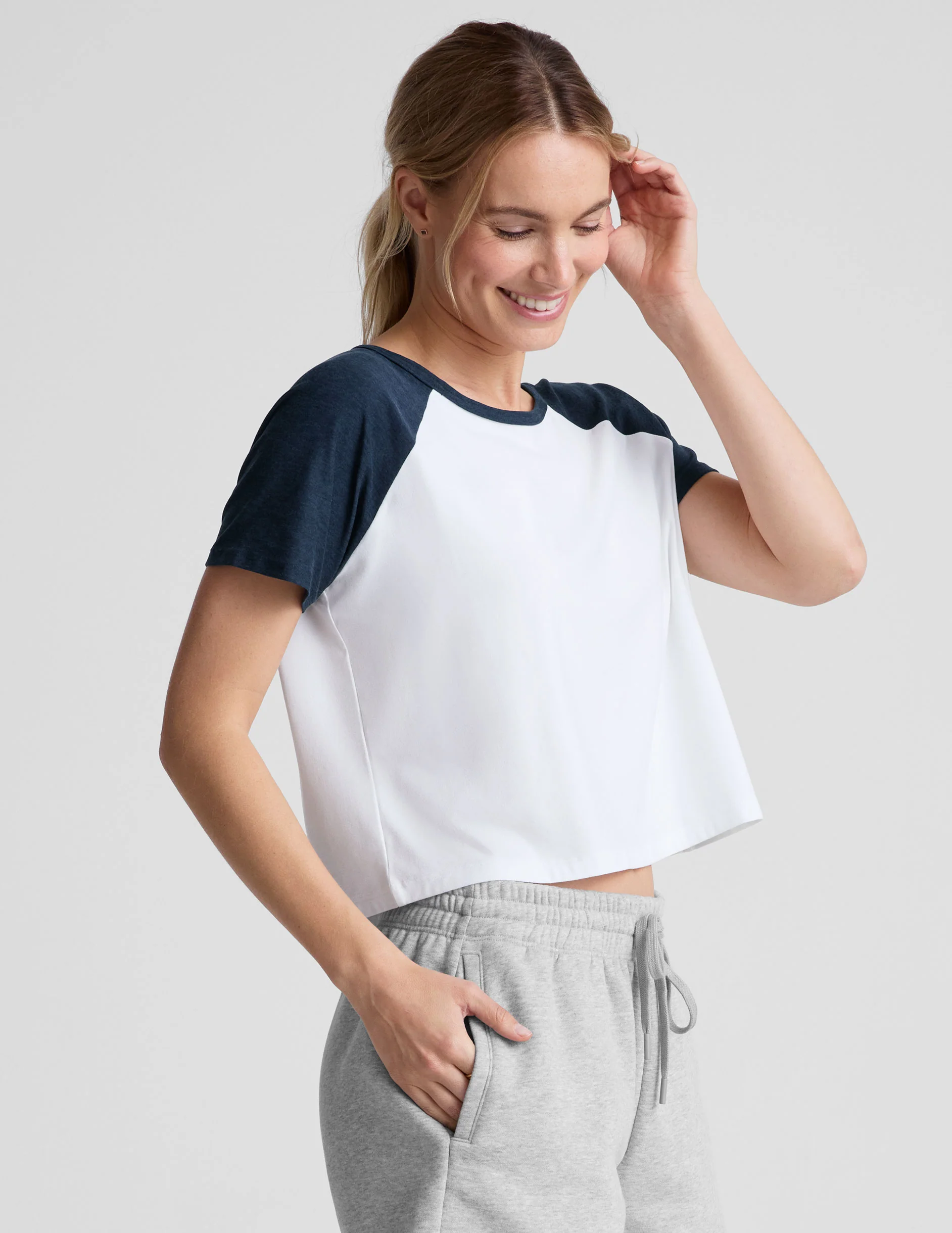 Featherweight Colorblock Tee - Onhollan