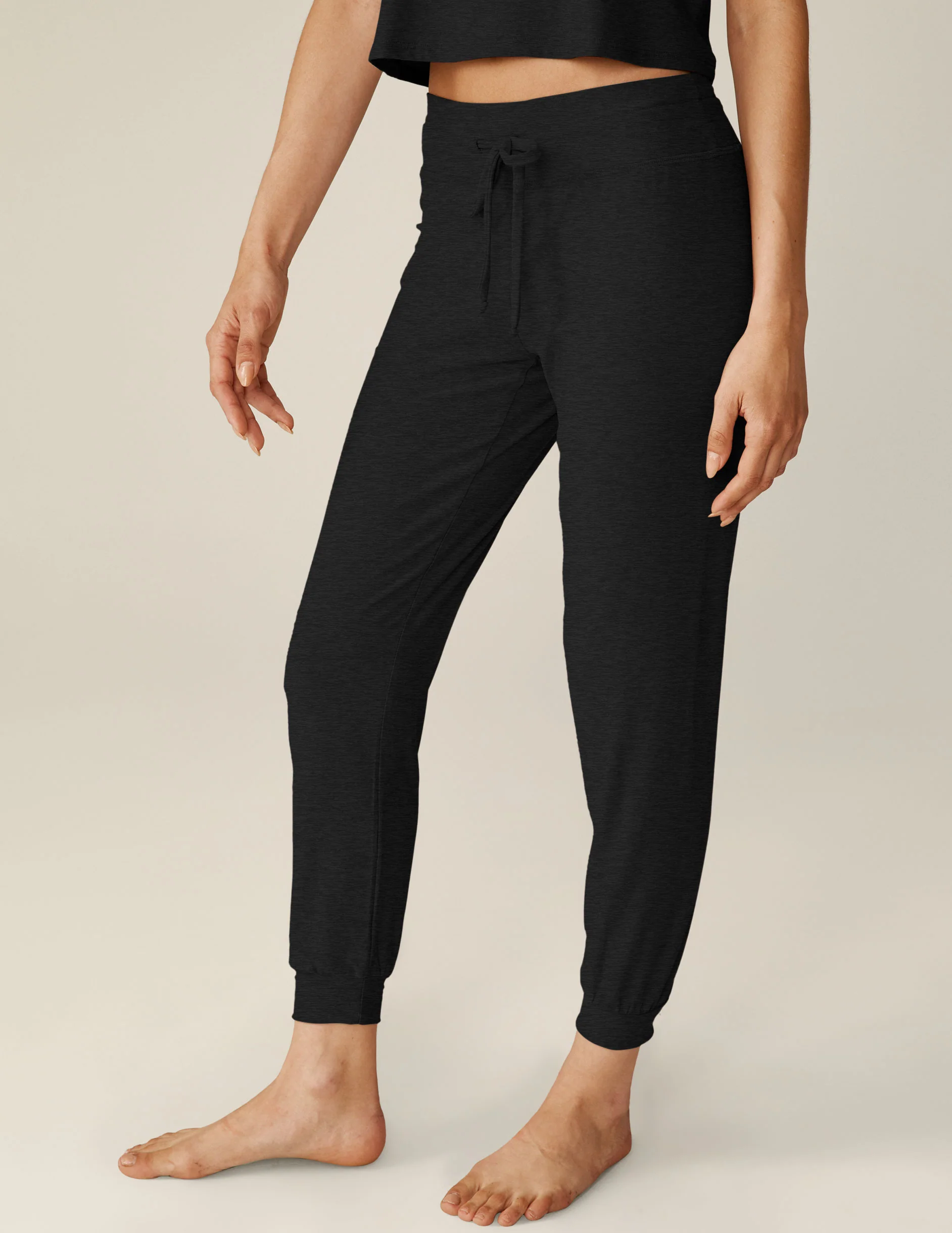 Featherweight Lounge Around Midi Jogger - Onhollan