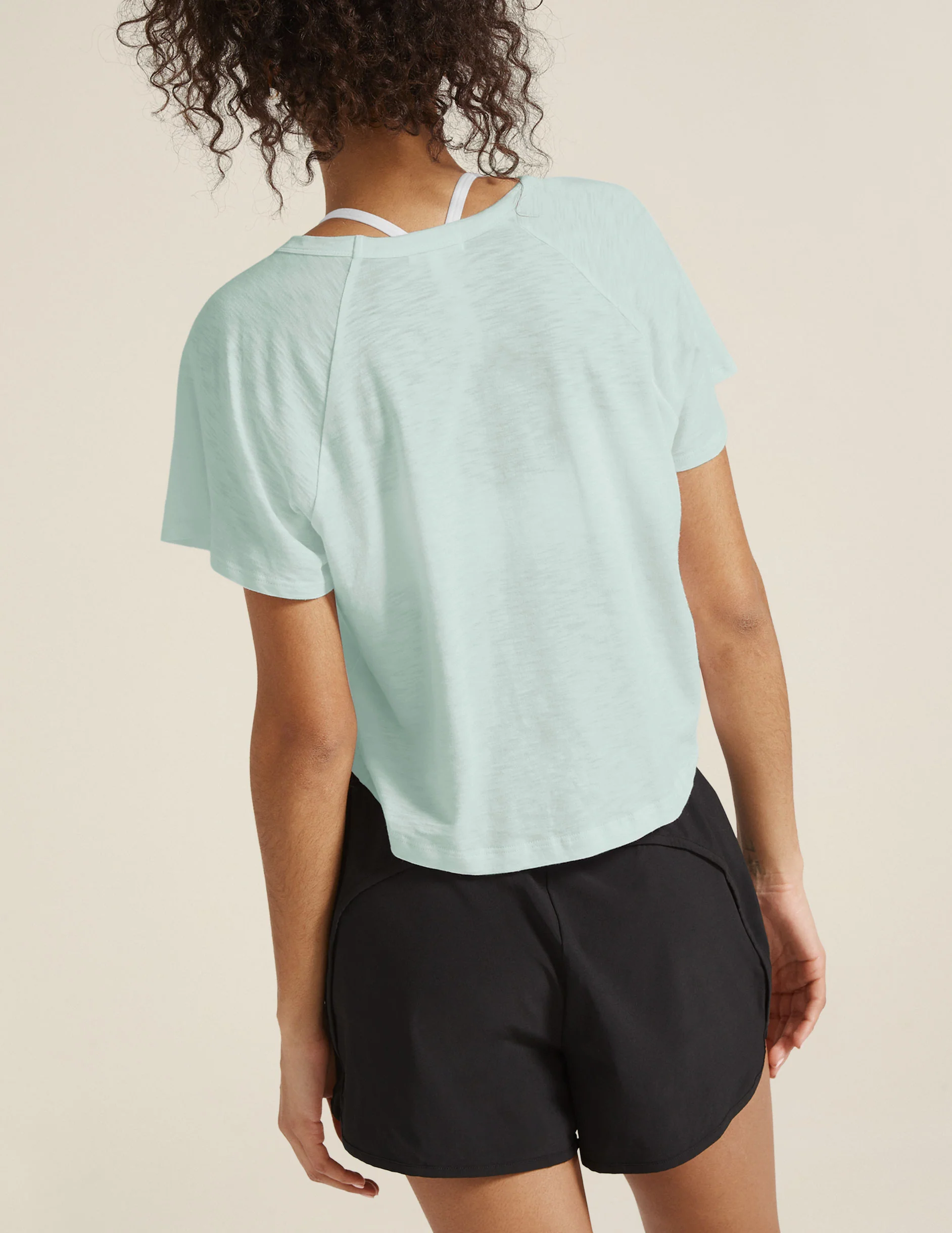 Signature High Low Cropped Tee - Onhollan