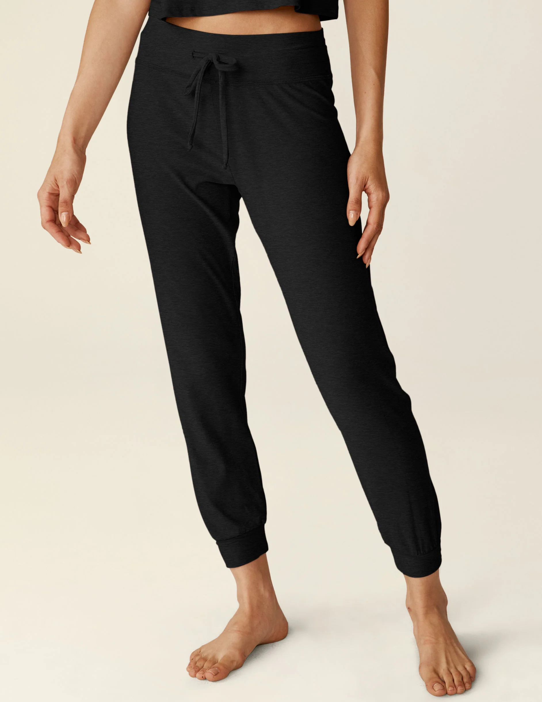 Featherweight Lounge Around Midi Jogger - Onhollan
