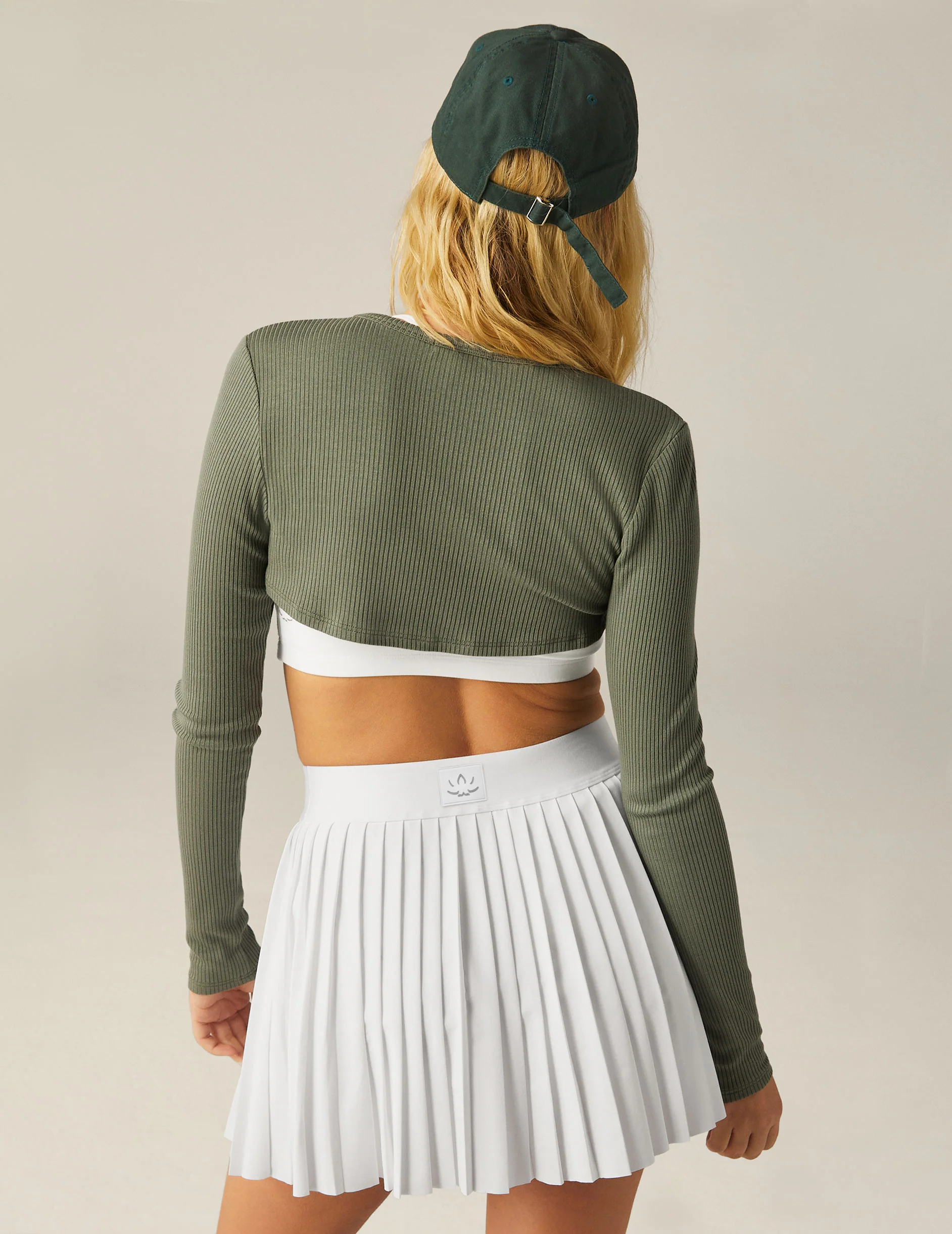 Formation Shrug - Onhollan