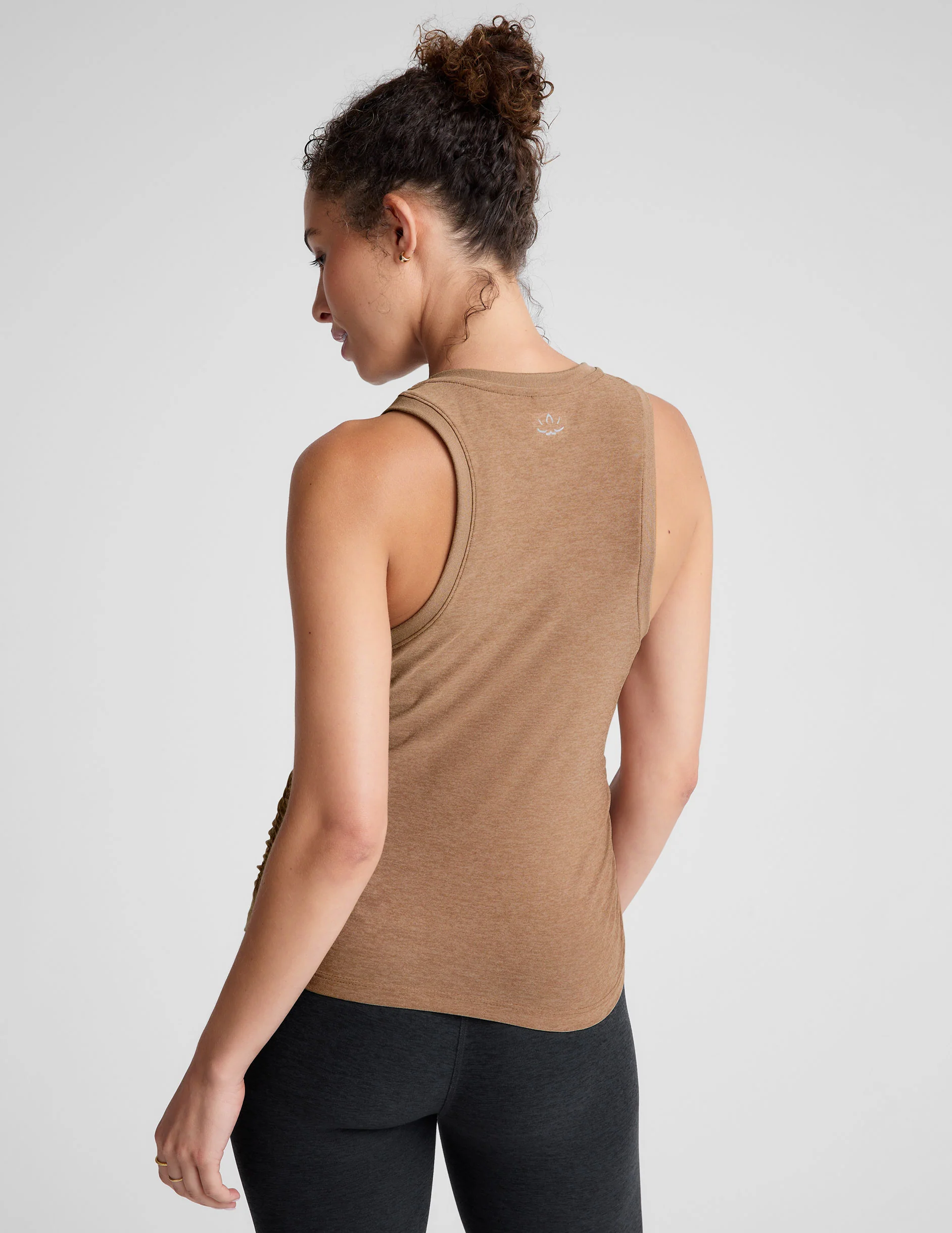Featherweight Your Fit Shirred Tank - Onhollan