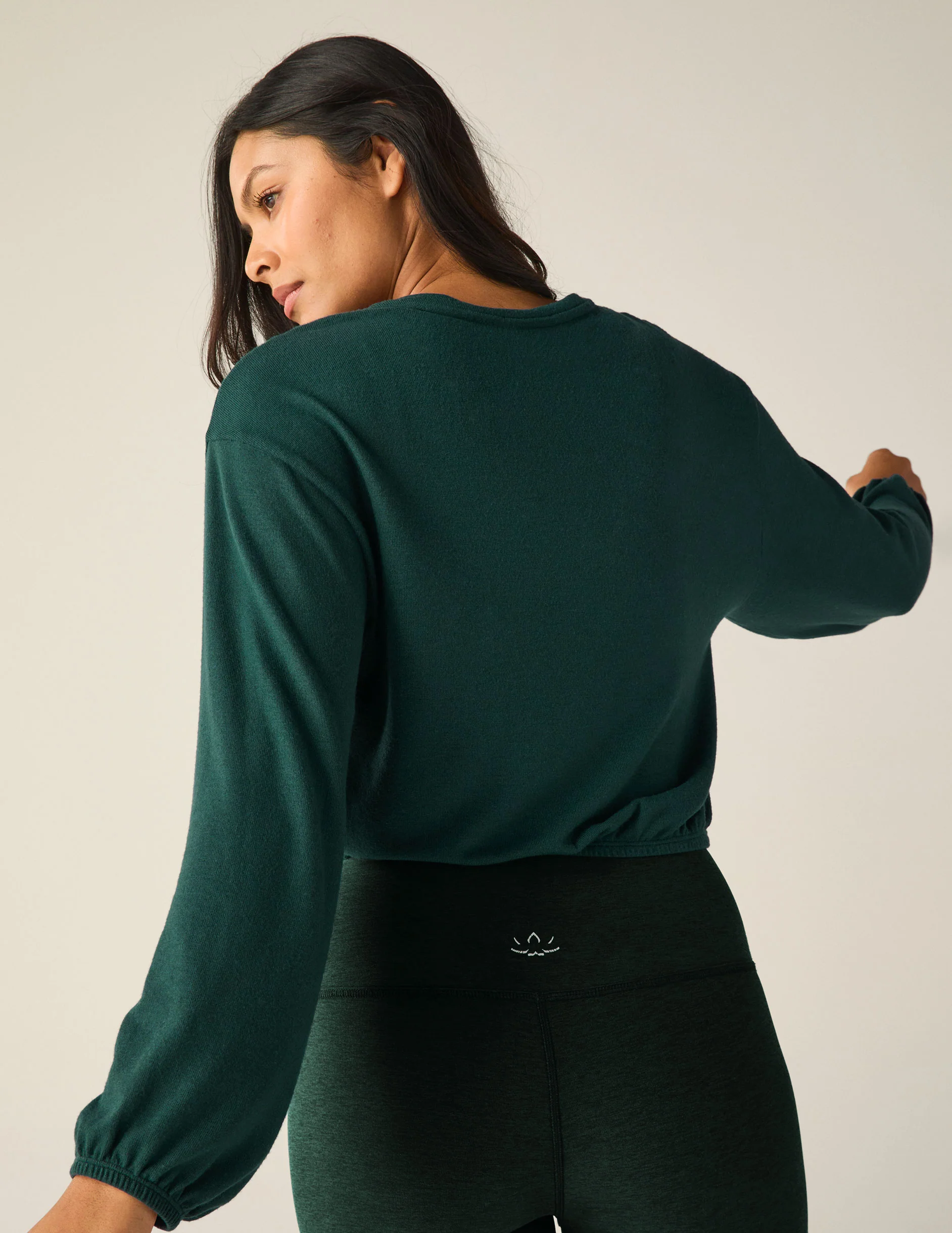 Soft Spoken Cropped Pullover - Onhollan