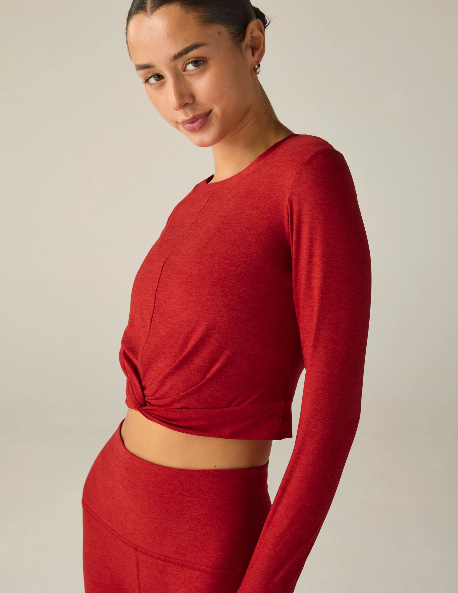Featherweight Center Stage Cropped Long Sleeve Pullover - Onhollan