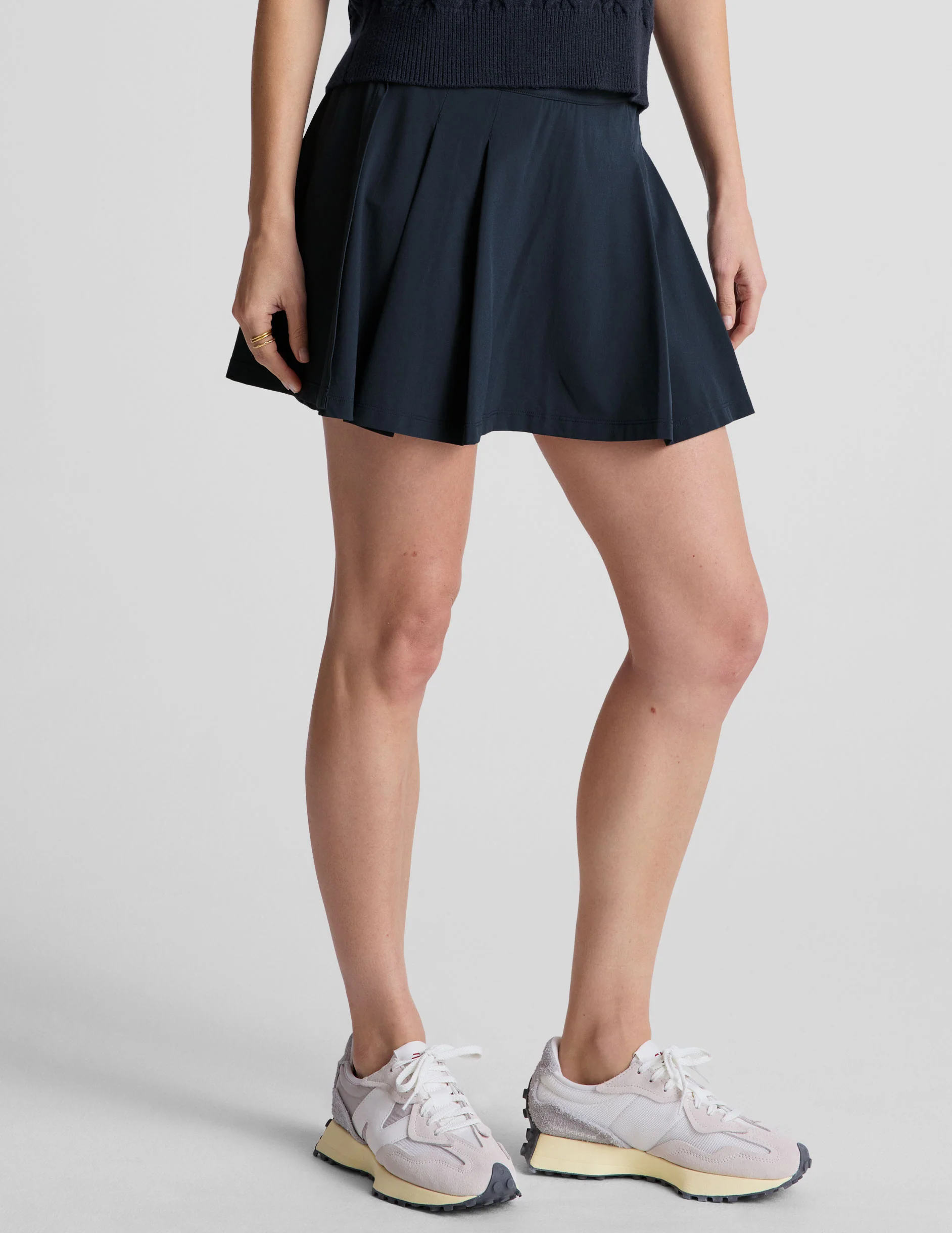 Score Pleated Skirt - Onhollan