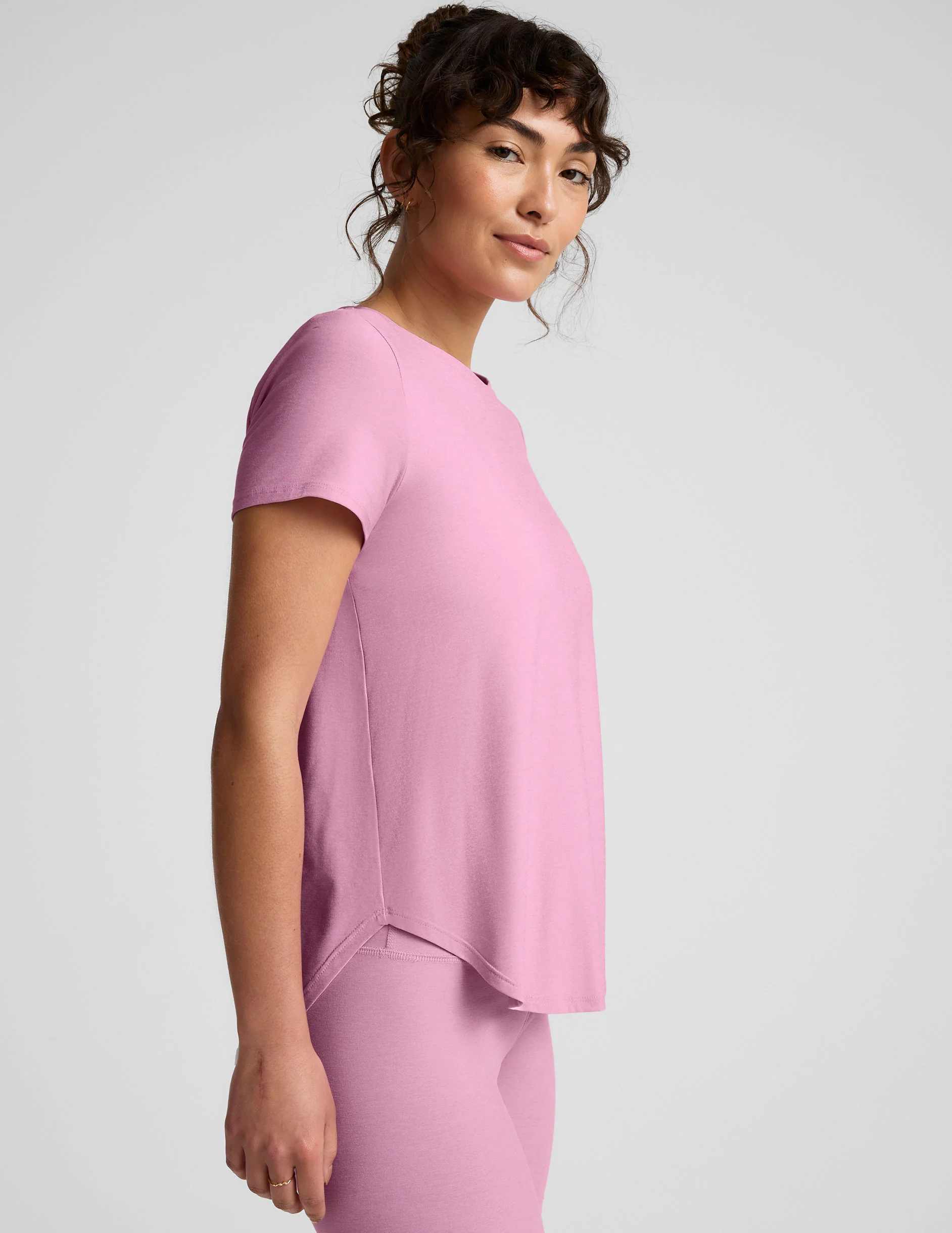 Featherweight On The Down Low Tee - Onhollan