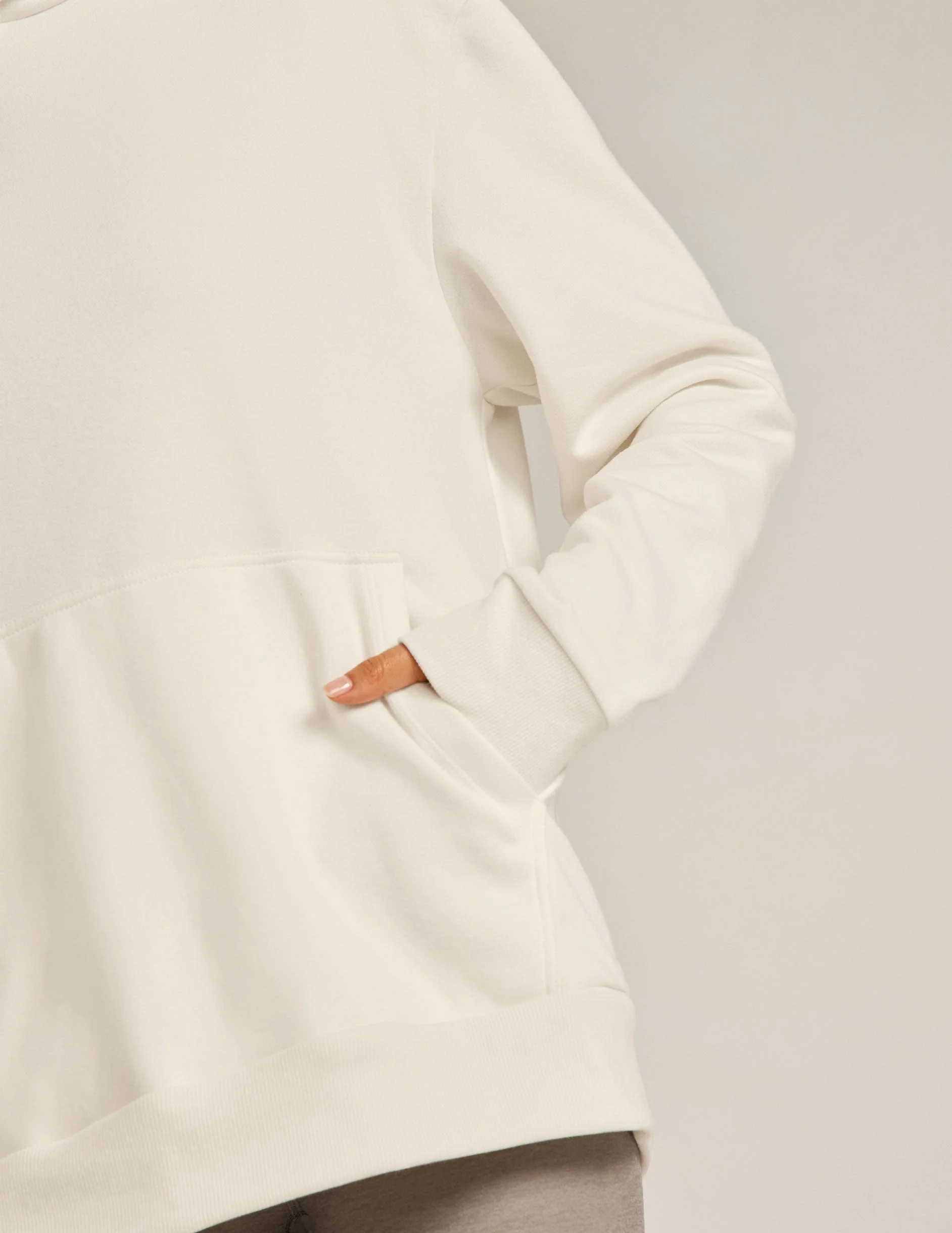 Every Body Hoodie - Onhollan