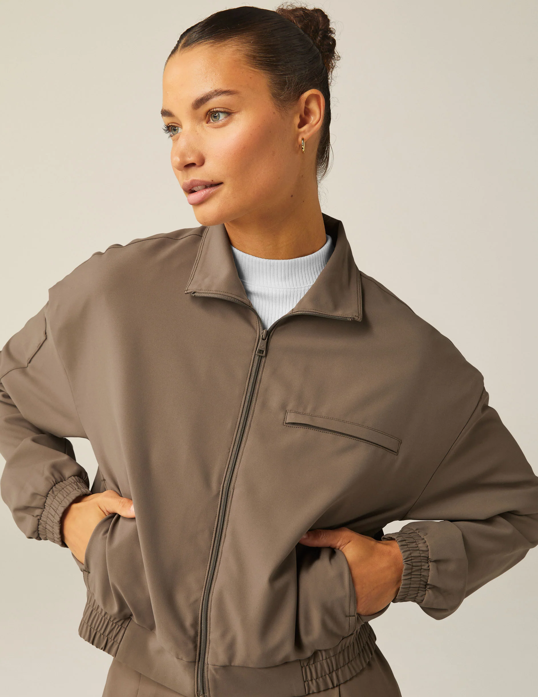 Status Pocket Sleeve Cropped Jacket - Onhollan