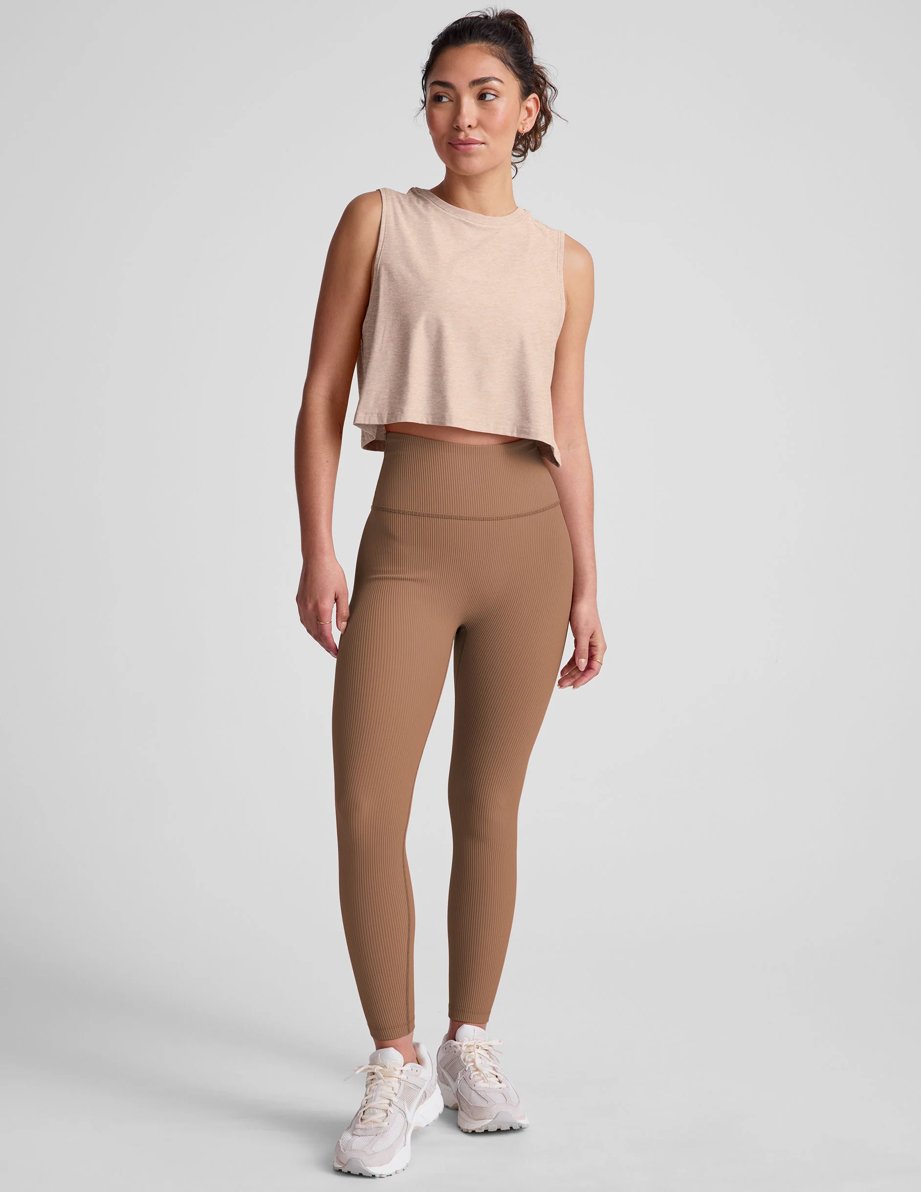 Featherweight Minimal Cropped Tank - Onhollan