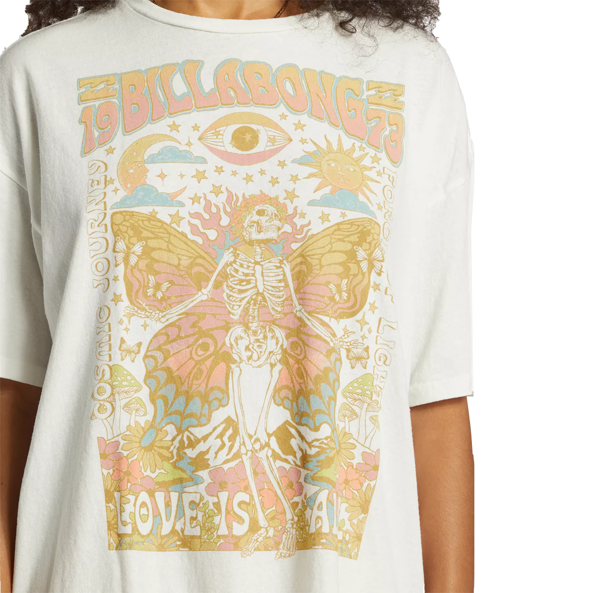 Women's Love Is All T-Shirt - Onhollan