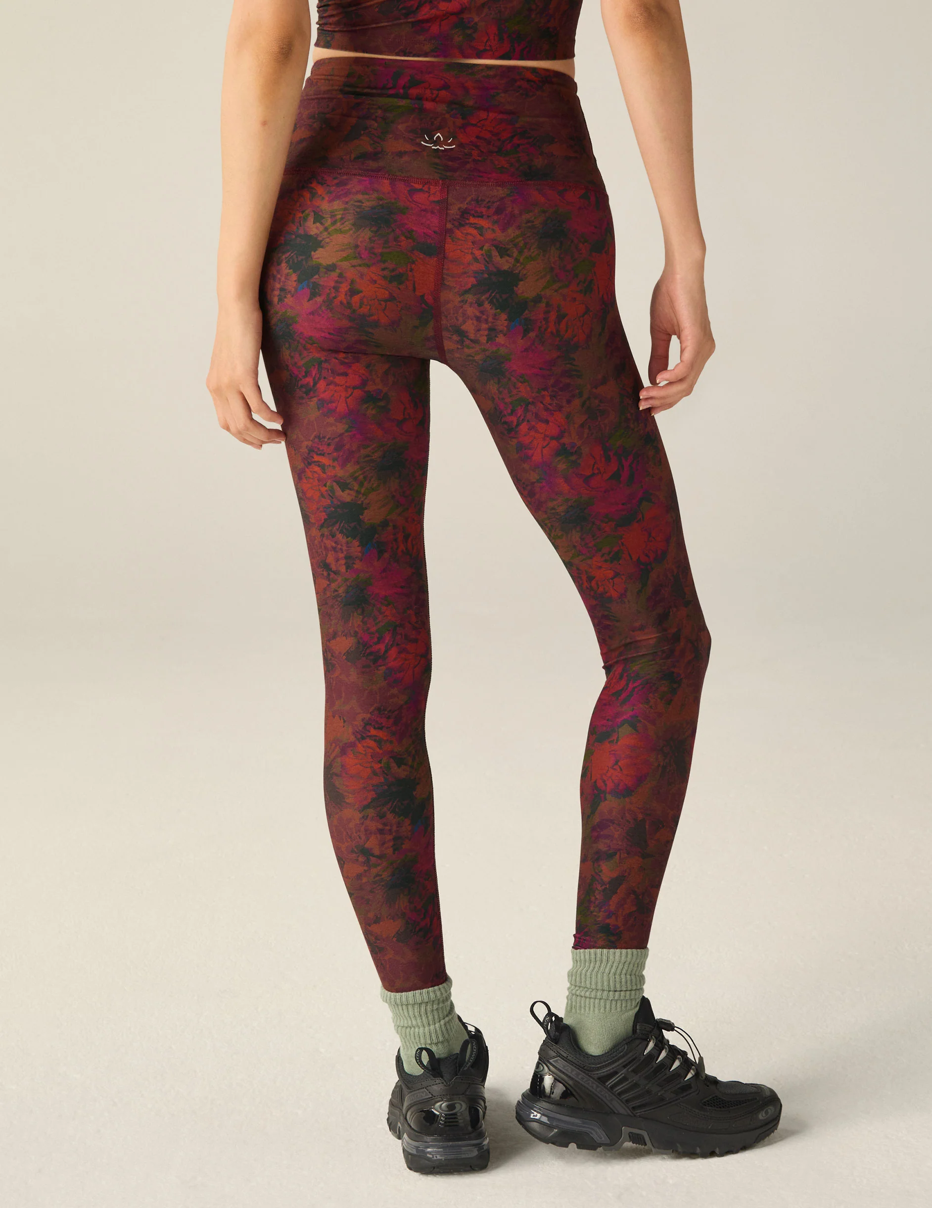 Midnight Floral SoftMark High Waisted Midi Legging - Onhollan