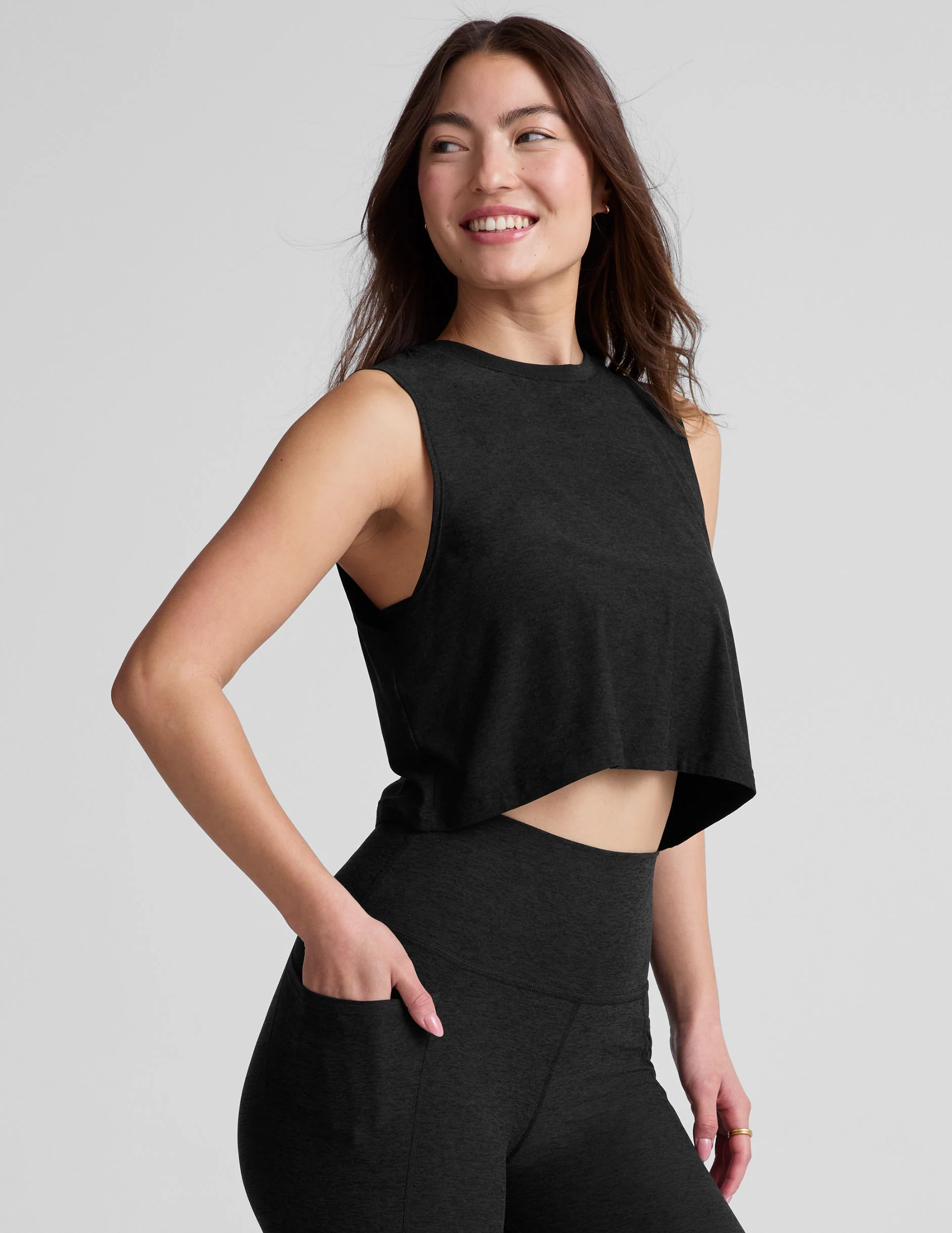 Featherweight Minimal Cropped Tank - Onhollan